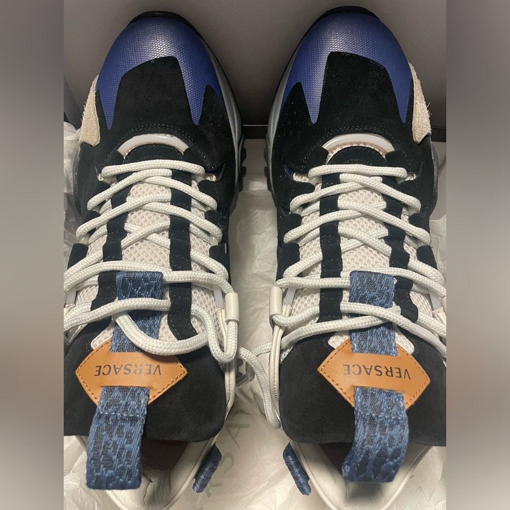 Men’s Versace Sneakers - Picture 11 of 11